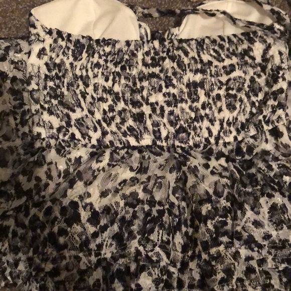 Dress - Picture 4 of 4